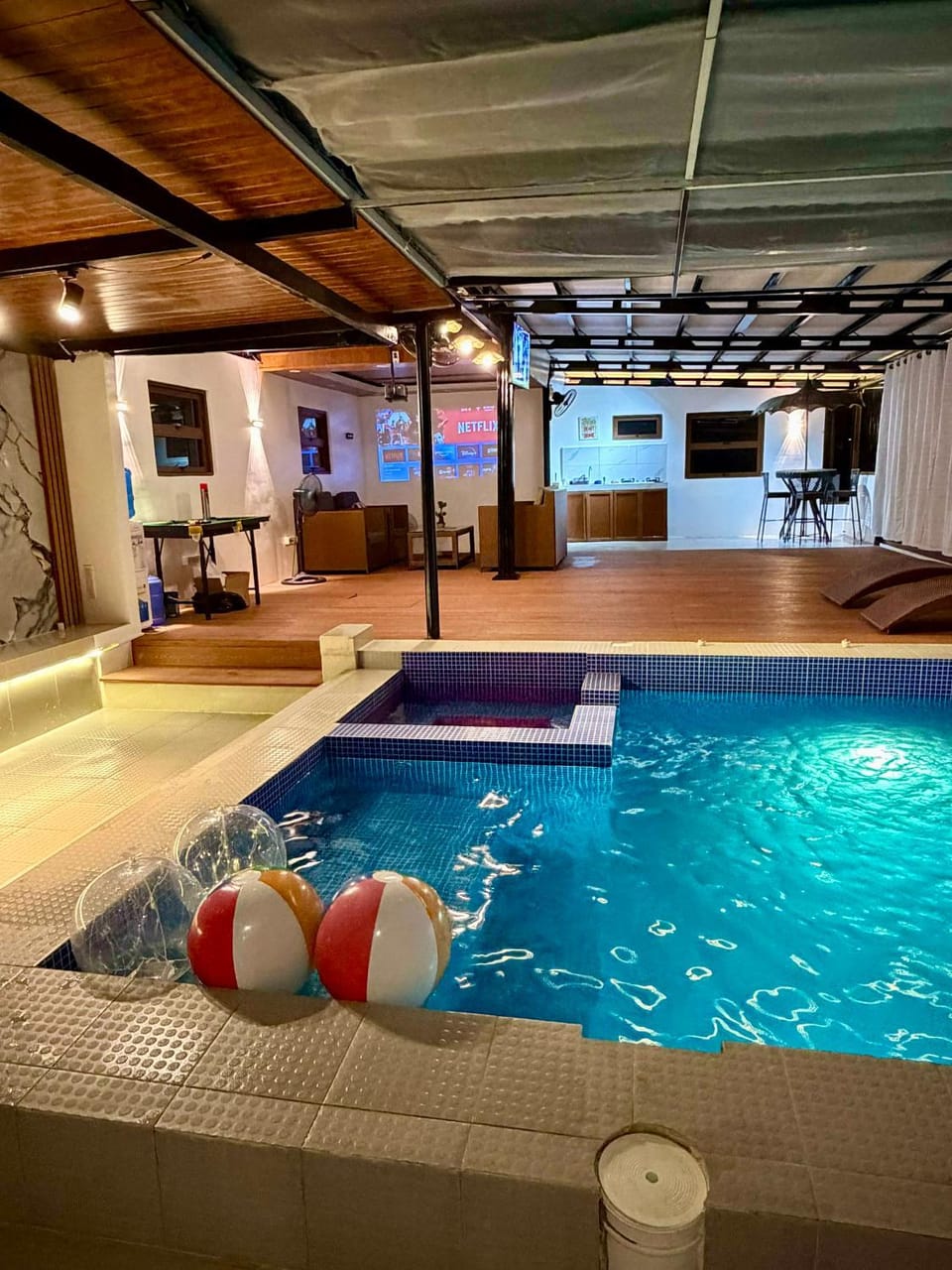 Pool view, Swimming pool