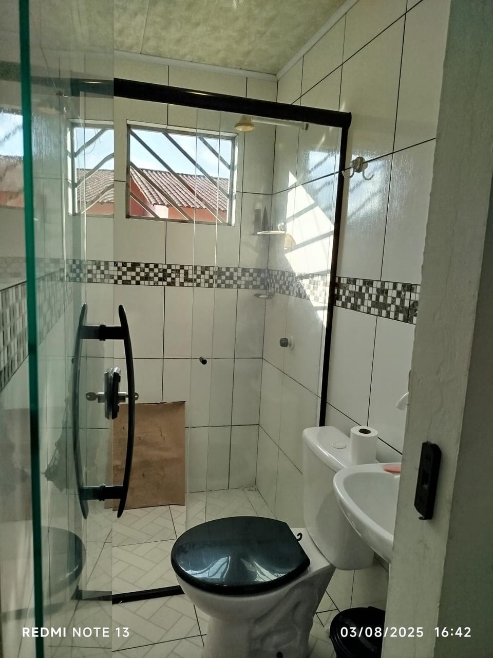 Shower, Toilet, Bathroom, Bath