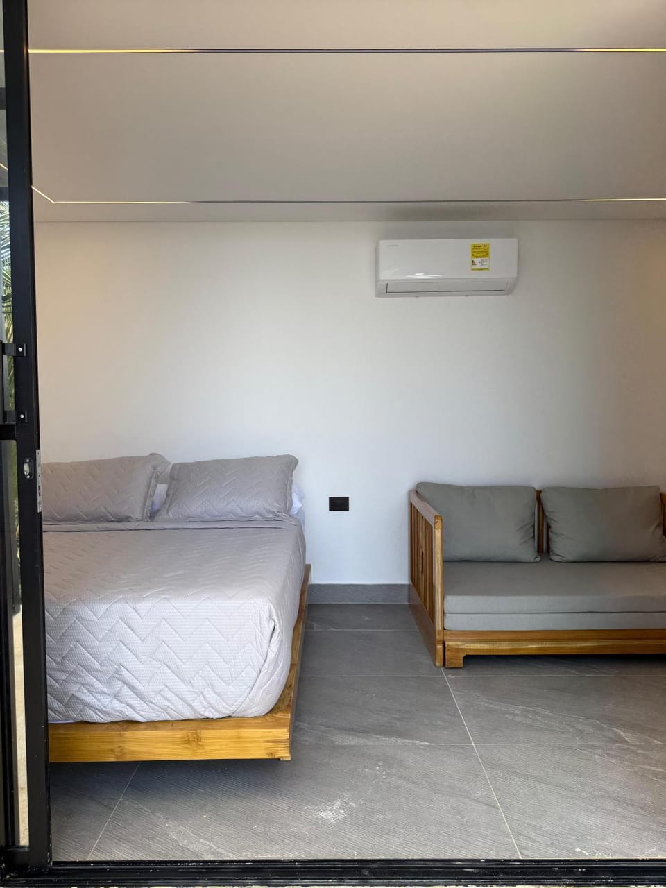 Photo of the whole room, Bedroom, air conditioner