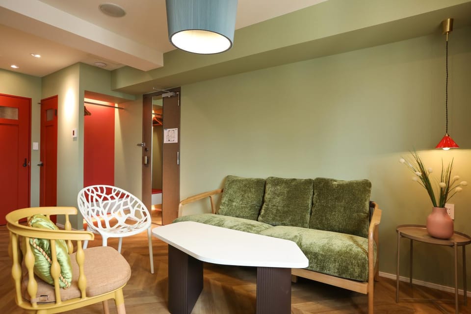 Living room, Seating area
