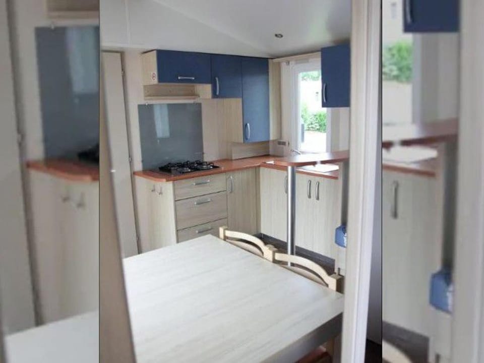 Mobil-home avec Terrasse pour 6 Personnes - API-1-52-386 Campground/ 
RV Resort in Pays de la Loire