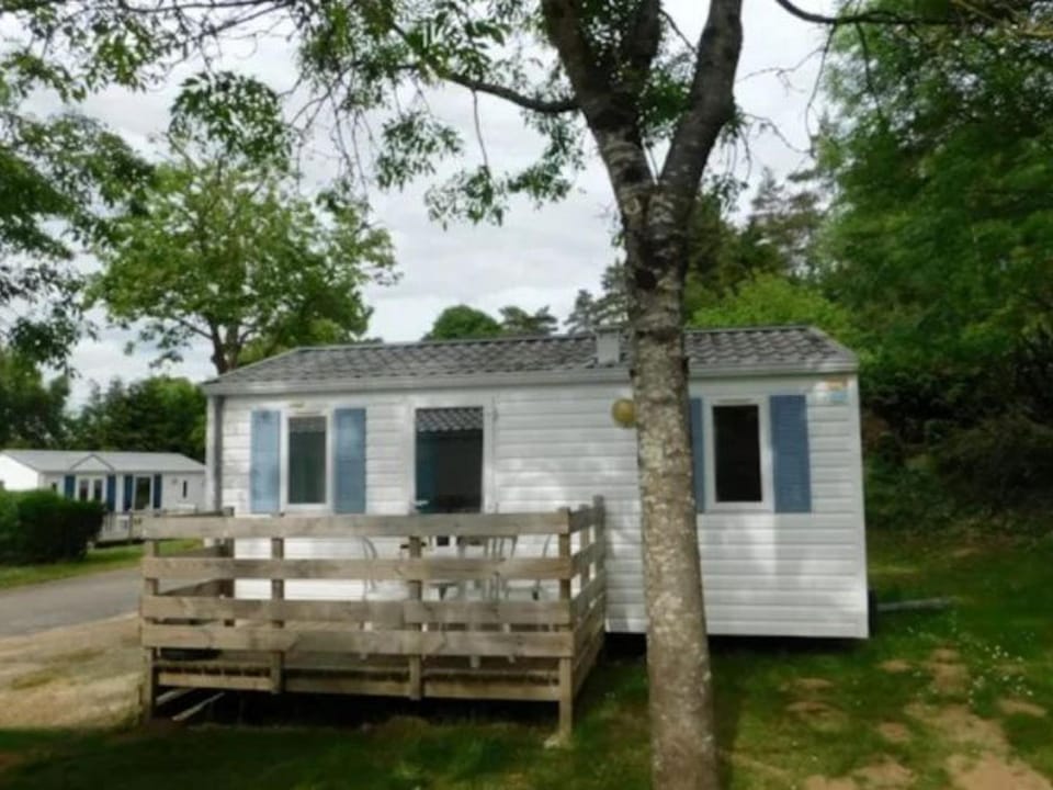 Mobil-home avec terrasse pour 4 personnes - API-1-52-663 Campground/ 
RV Resort in Brittany