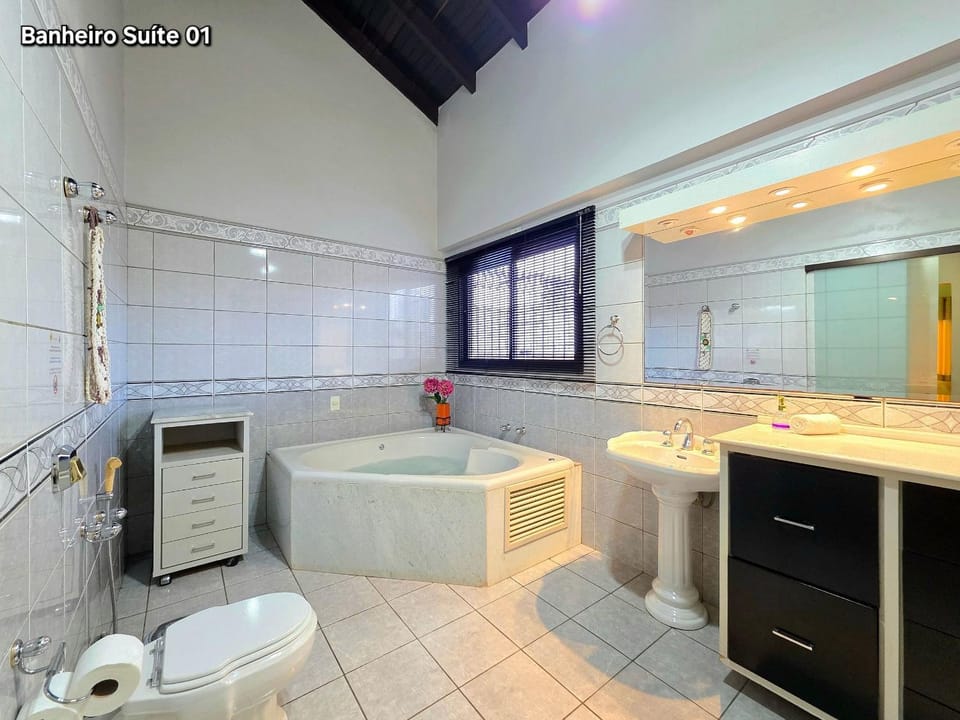 Casa 4 suítes em bairro nobre de Foz House in Foz do Iguaçu