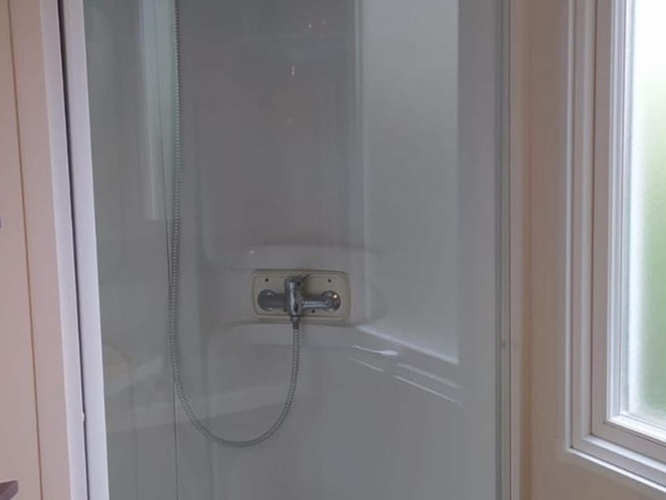 Mobil-home confortable - terrasse privé - API-1-52-552 Campground/ 
RV Resort in Provence-Alpes-Côte d'Azur