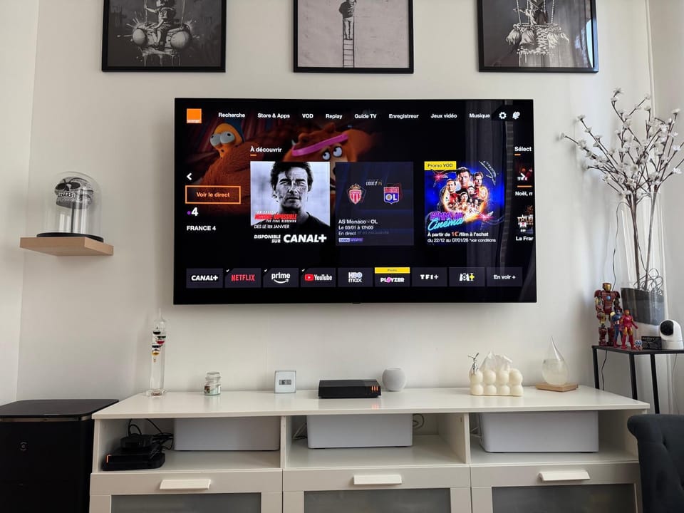 Communal lounge/ TV room, TV and multimedia