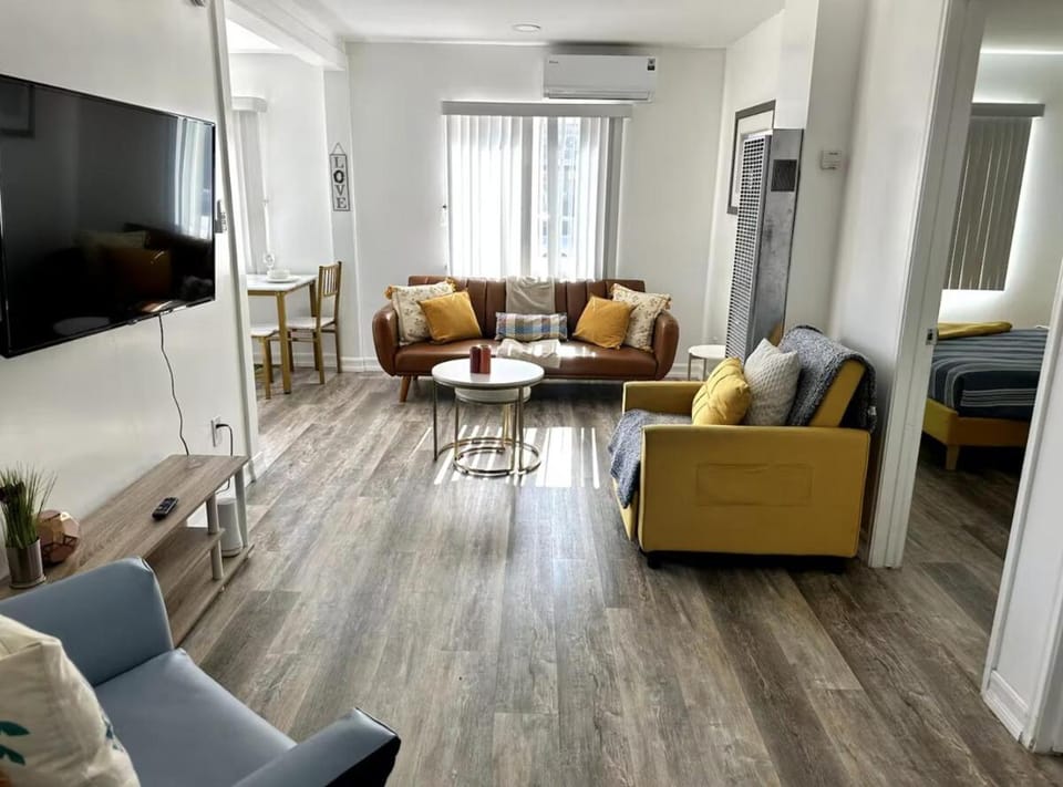 Central San Diego 2 BED Condo Apartment in San Diego