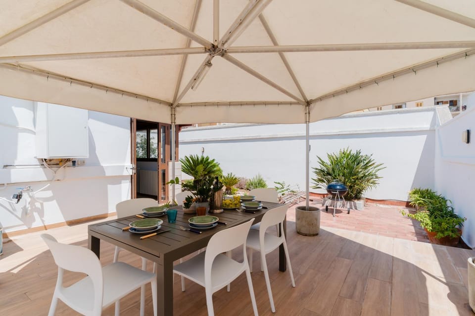 Patio, Day
