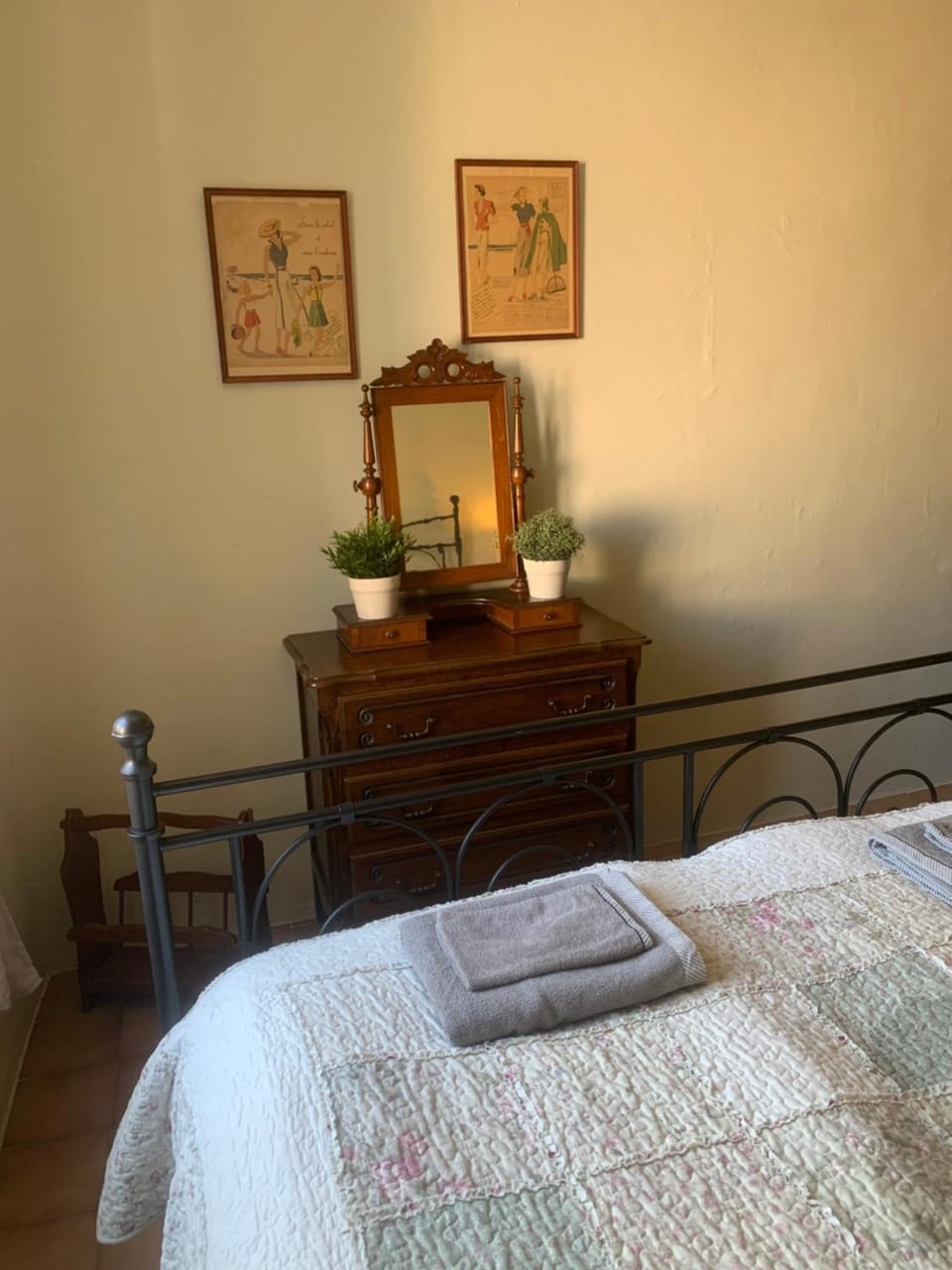 Chez les Amis Bed and Breakfast in Occitanie