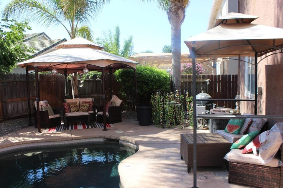 Patio, Balcony/Terrace, Seating area, Garden view, Pool view, Swimming pool