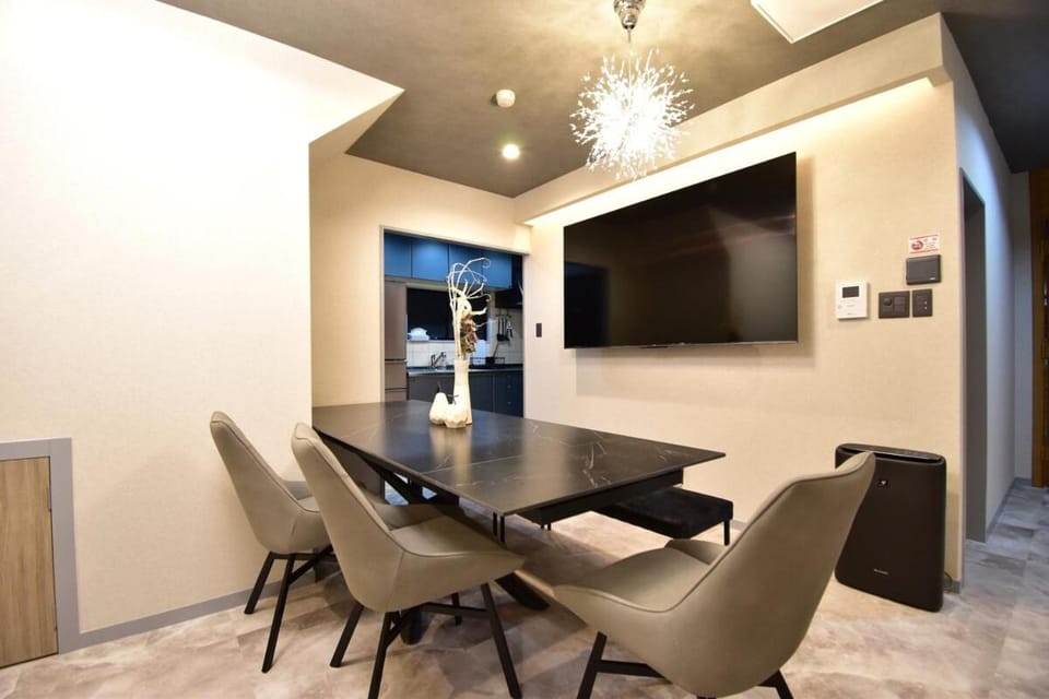 TV and multimedia, Living room, Dining area