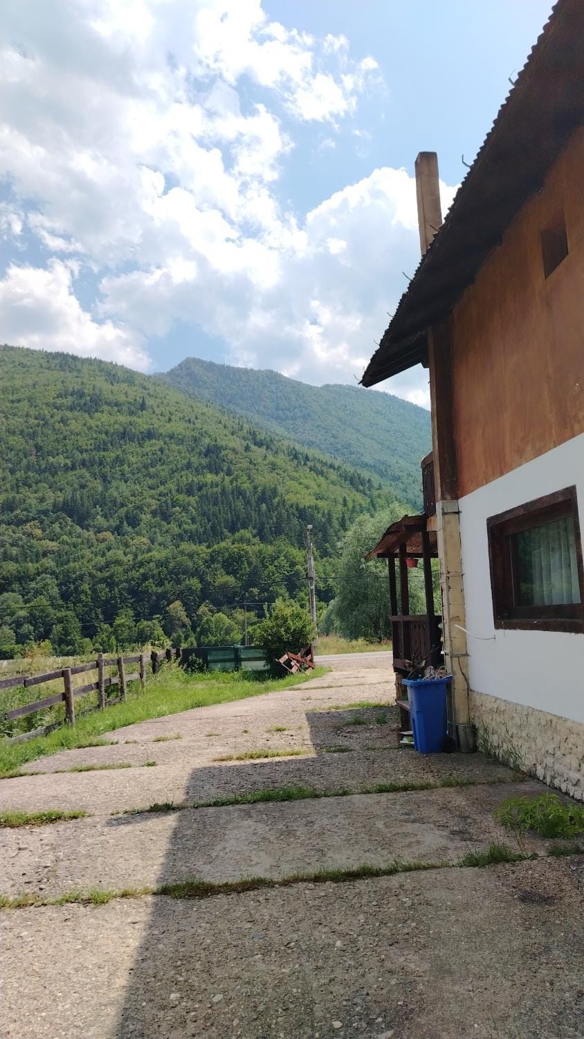 Lepsa home House in Romania