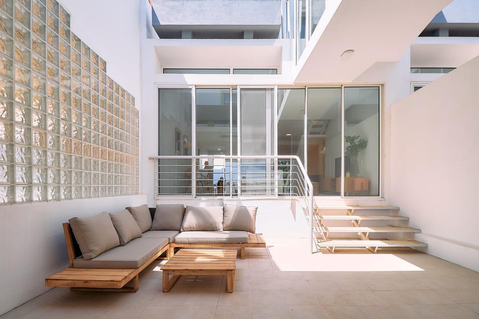 Patio, Seating area