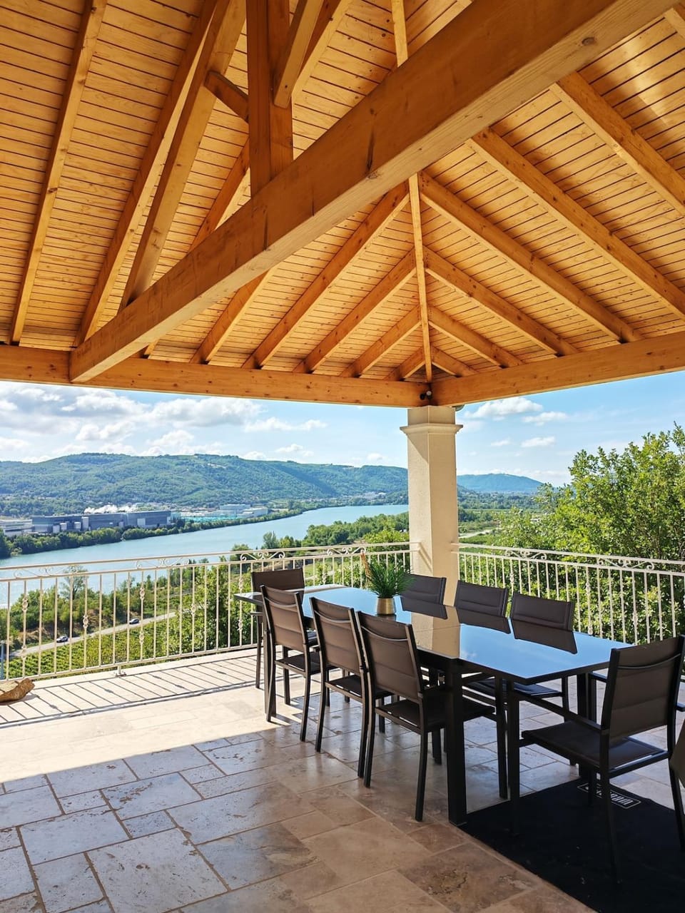 Patio, Day, Natural landscape, View (from property/room), Balcony/Terrace, Dining area, Mountain view, River view