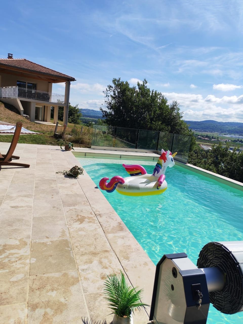 Day, Natural landscape, Mountain view, Pool view, Swimming pool, sunbed