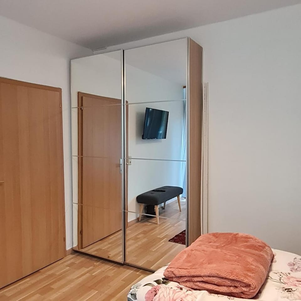 Bedroom, wardrobe