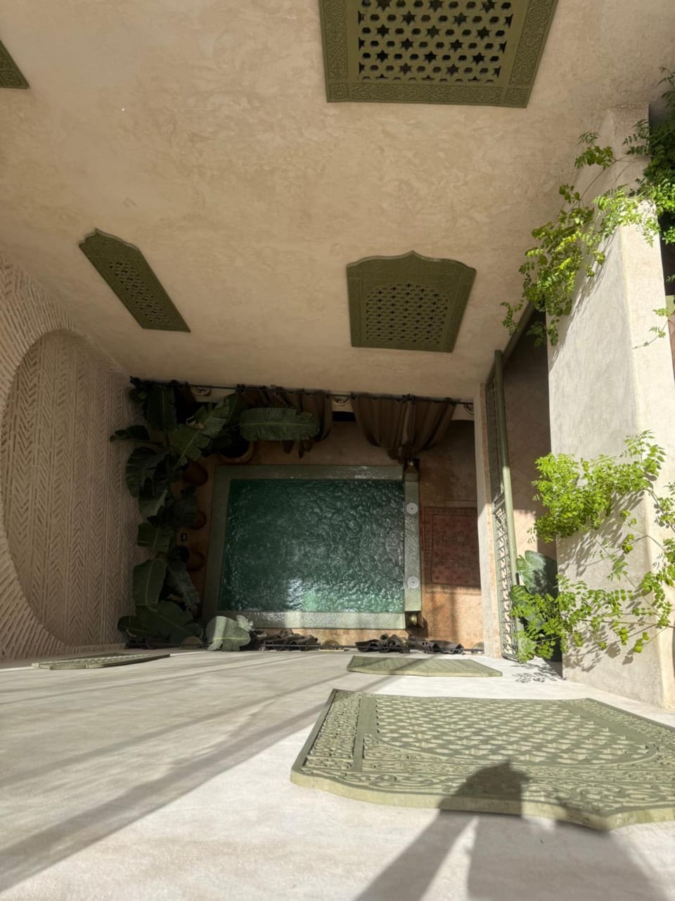 Swimming pool