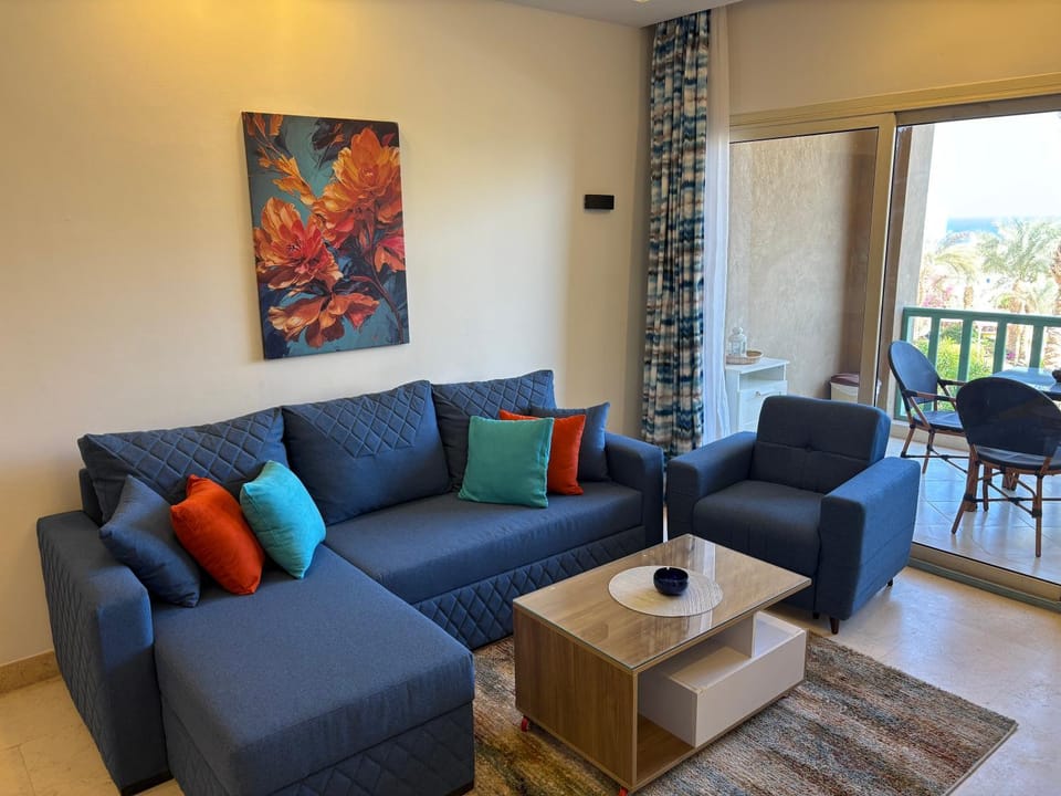 Azzurra Sea&pool View 2Bedrooms Apartment in Hurghada