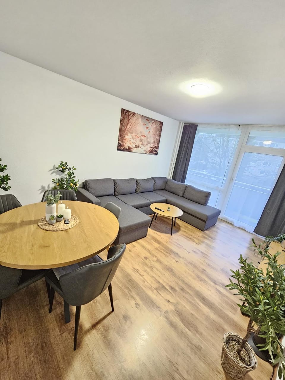 Living room, Seating area, Dining area