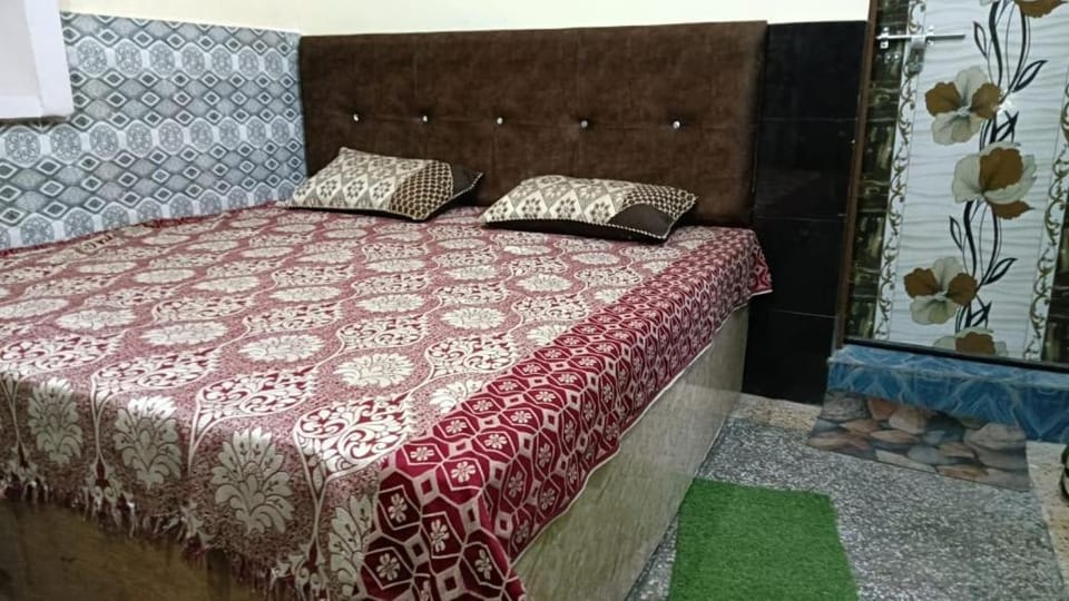Jagrati Home Stay Vacation rental in Uttar Pradesh