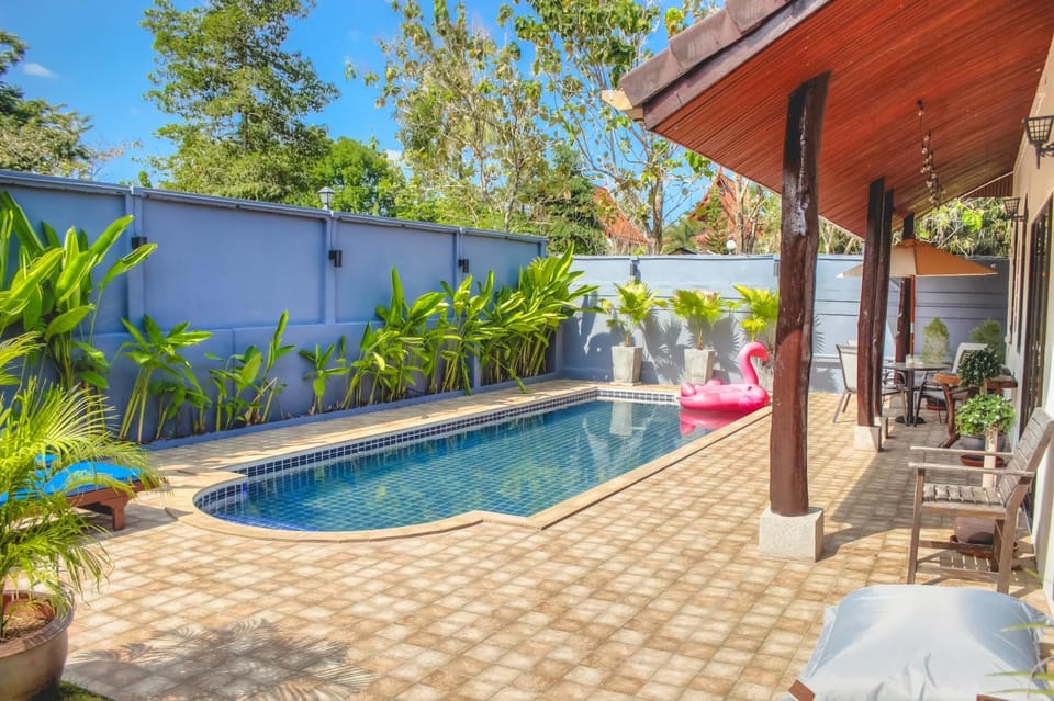 Balcony/Terrace, Swimming pool