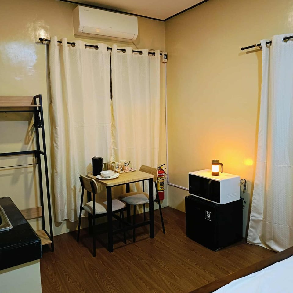 Photo of the whole room, Dining area, Bedroom, air conditioner