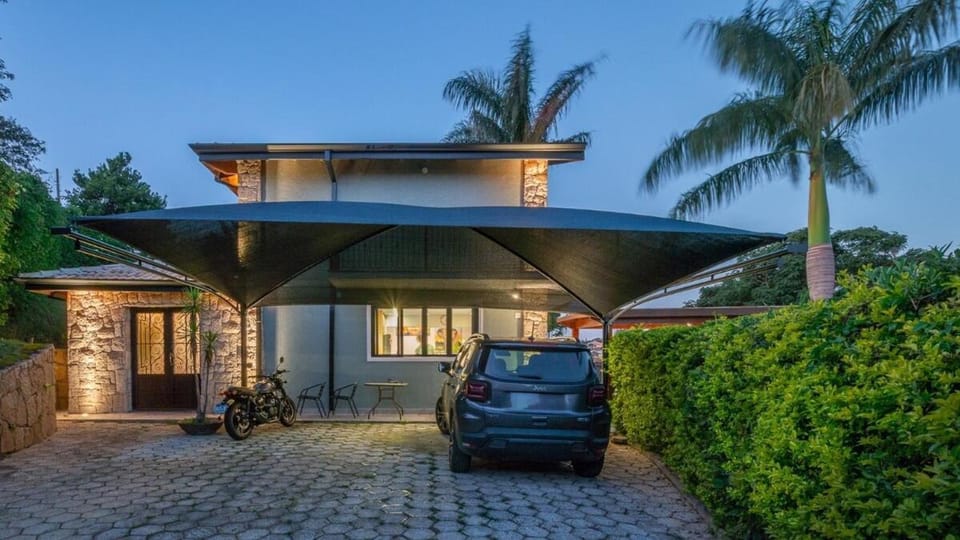 Property building, Garden view, Parking