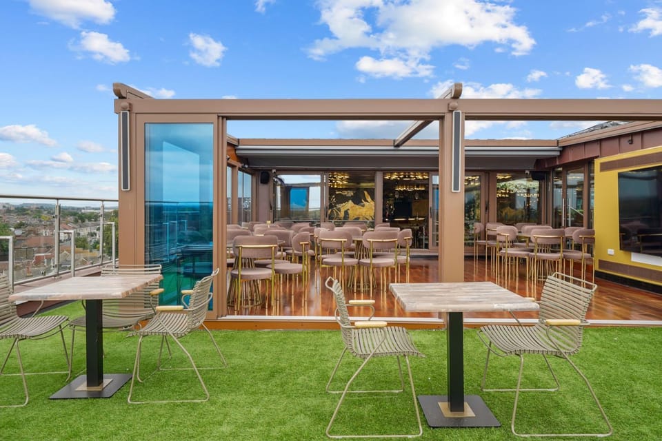 Lounge or bar