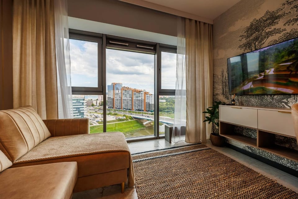 Natural landscape, TV and multimedia, Living room, Seating area, Evening entertainment