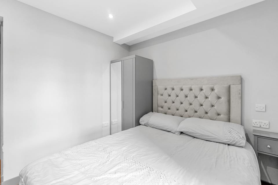 Bed, Bedroom, wardrobe