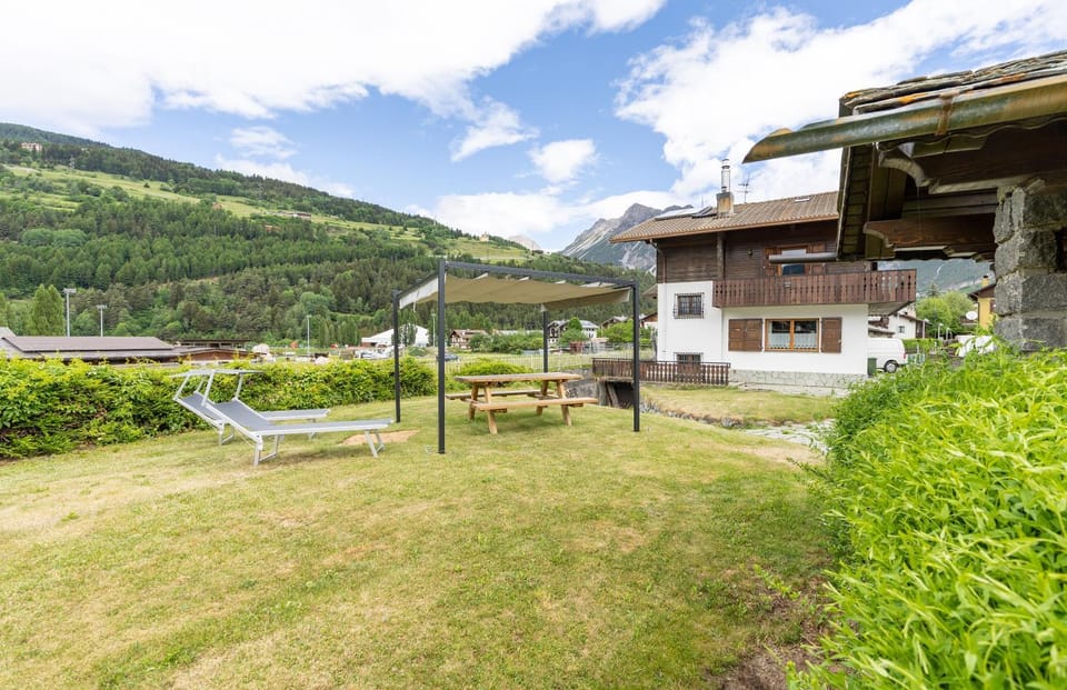 Property building, Garden, Garden view