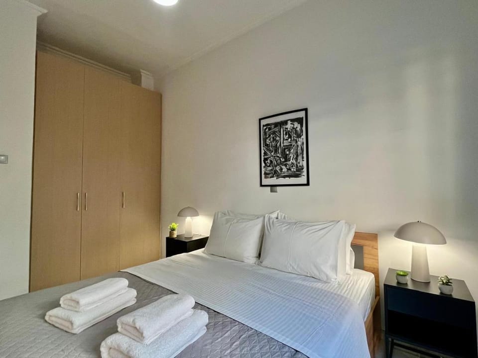 Bed, Photo of the whole room, Bedroom, towels, wardrobe