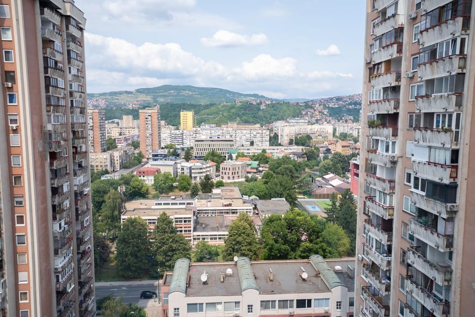 Property building, Neighbourhood, City view, Mountain view, Street view, Location