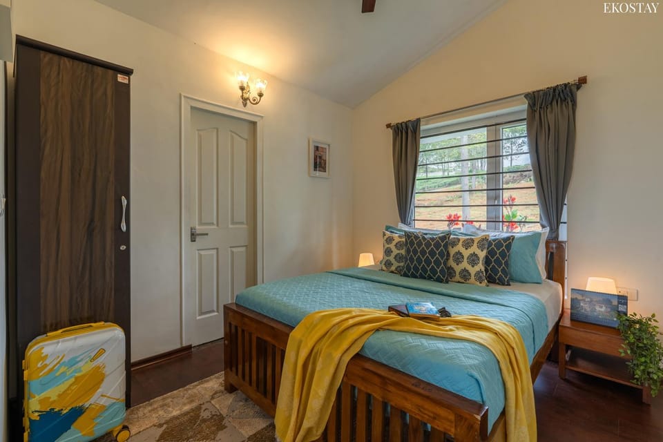 Bed, Photo of the whole room, Bedroom, wardrobe