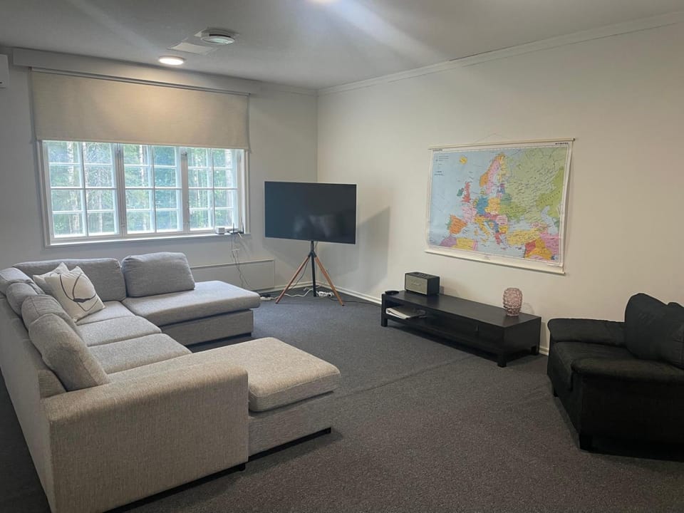 Communal lounge/ TV room, Living room