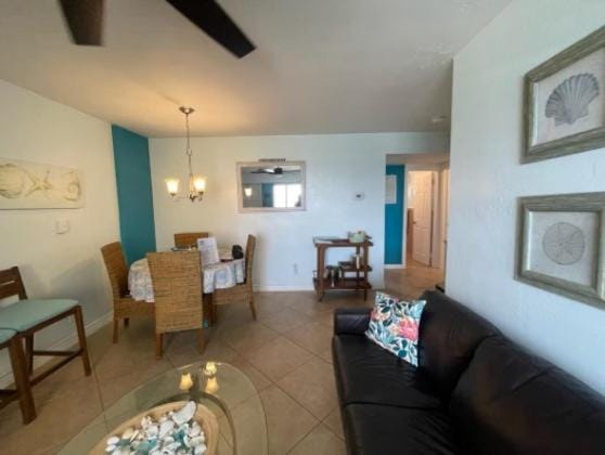 Modern Beachfront Suite at Hollywood Broadwalk House in Hollywood Beach