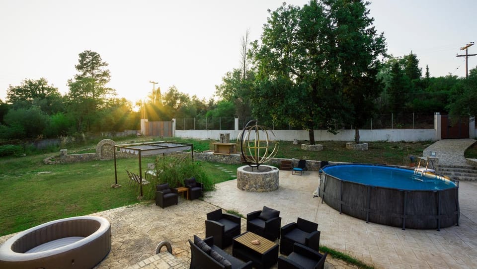 Atlas Mansion-4 Bedroom Home House in Gouvia