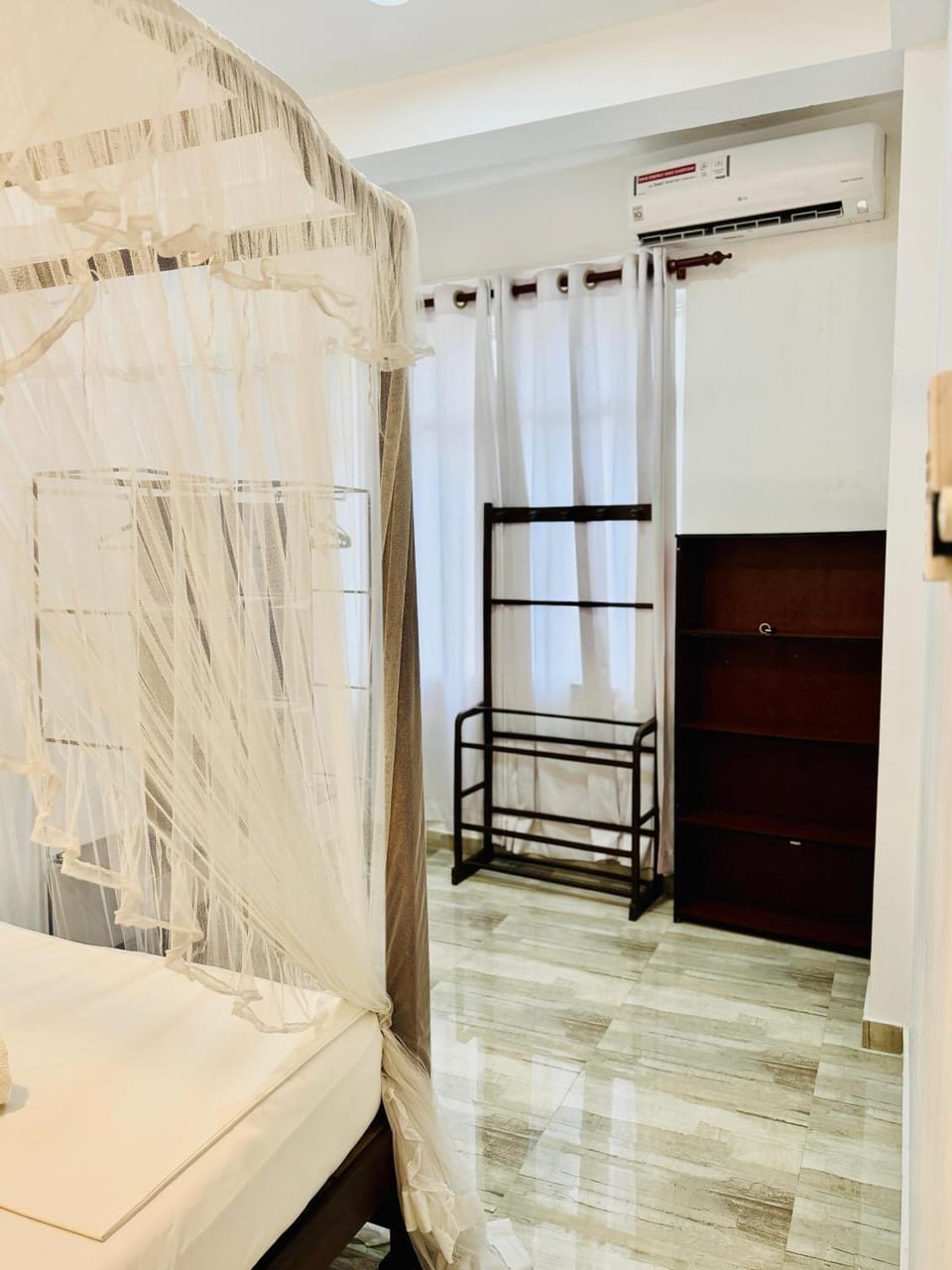 Bed, Bedroom, air conditioner