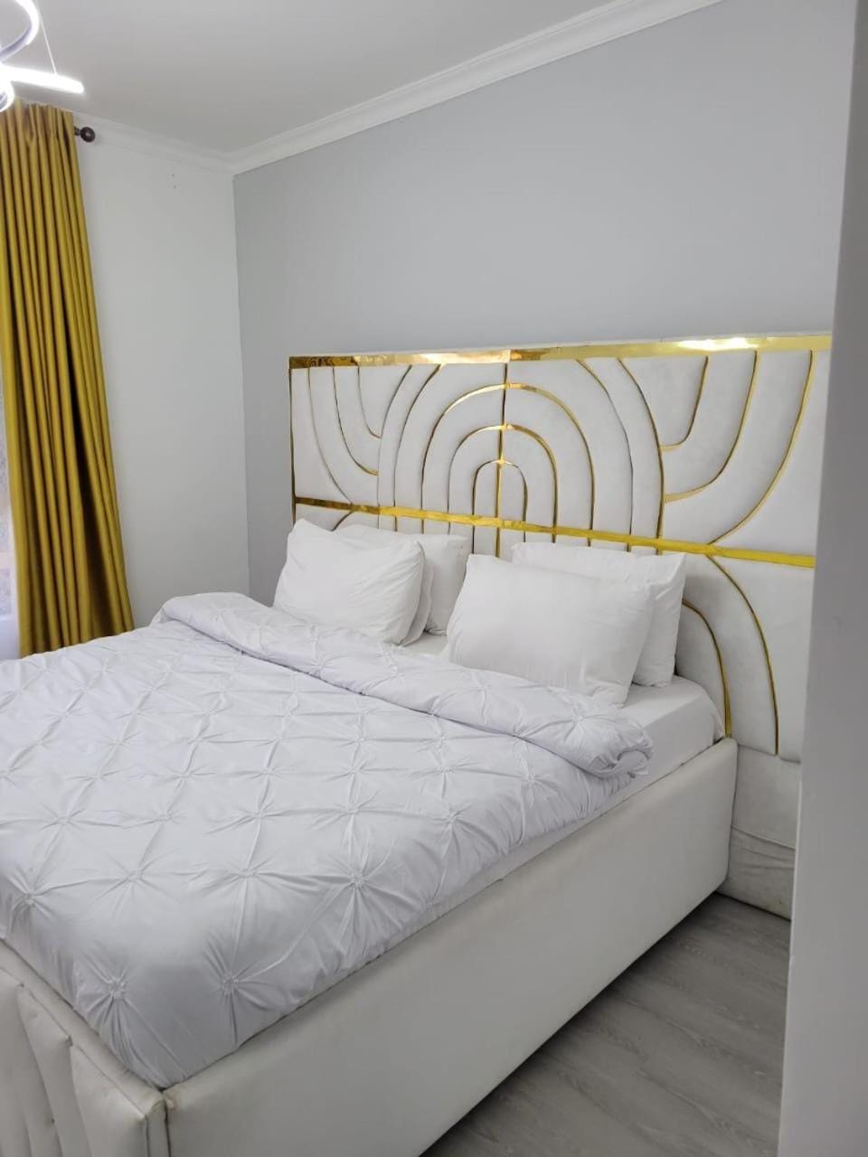 elegant executive fully furnished three bedroom apartment with ample parking space, swimming pool fully equipped gym children playing ground and amazing city views Apartment in Nairobi