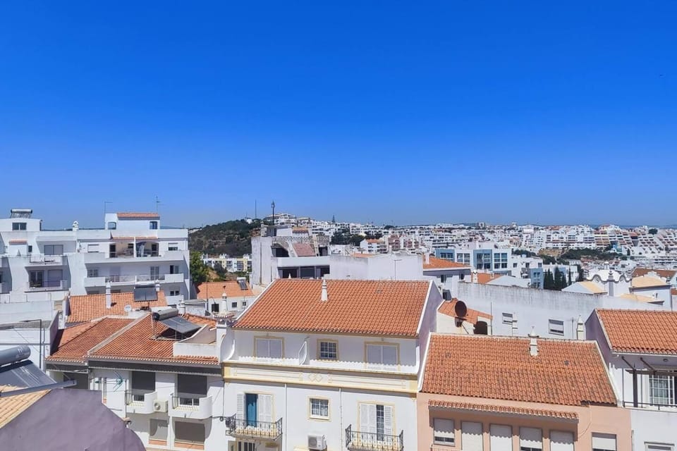 3E Blissful Albufeira Praia Apartment in Guia