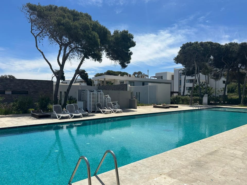 Day, Pool view, Swimming pool, Swimming pool, sunbed