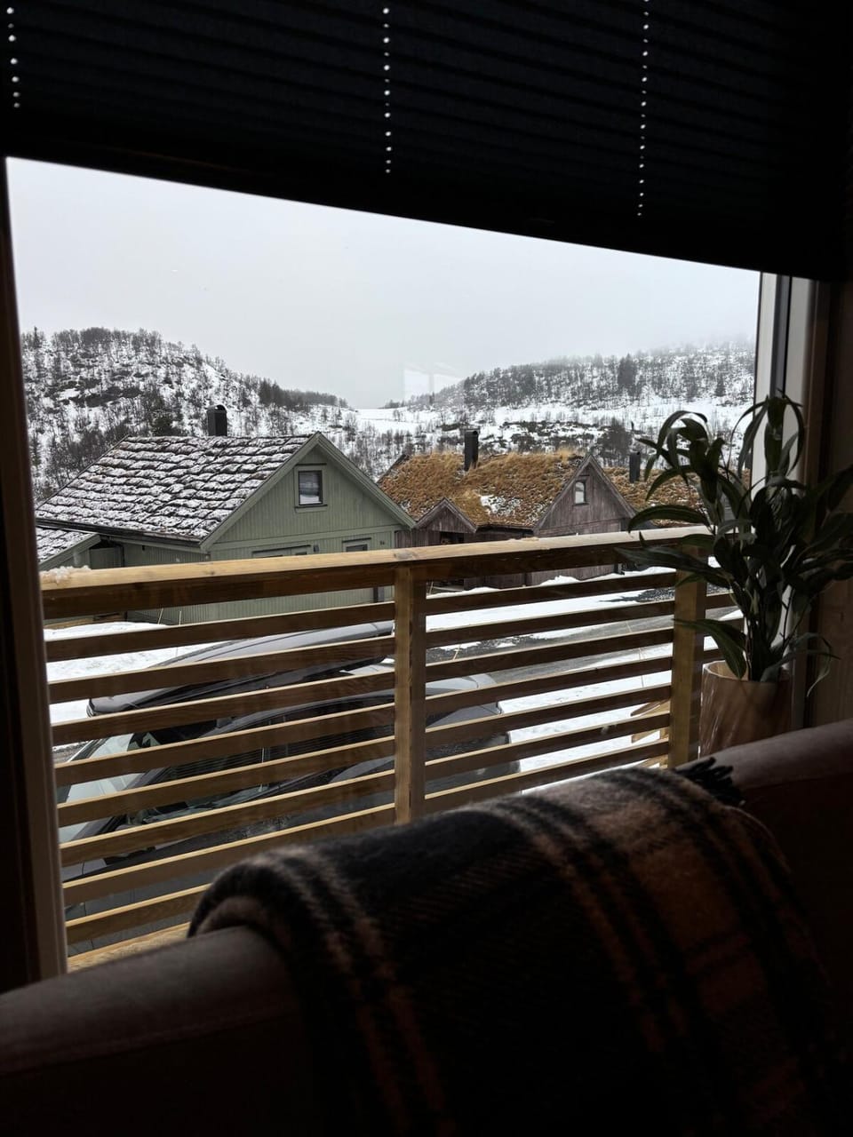 Natural landscape, View (from property/room), Living room, Mountain view