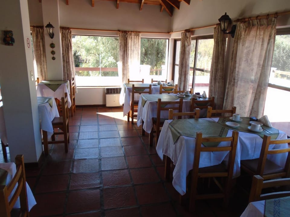 Banquet/Function facilities, Breakfast