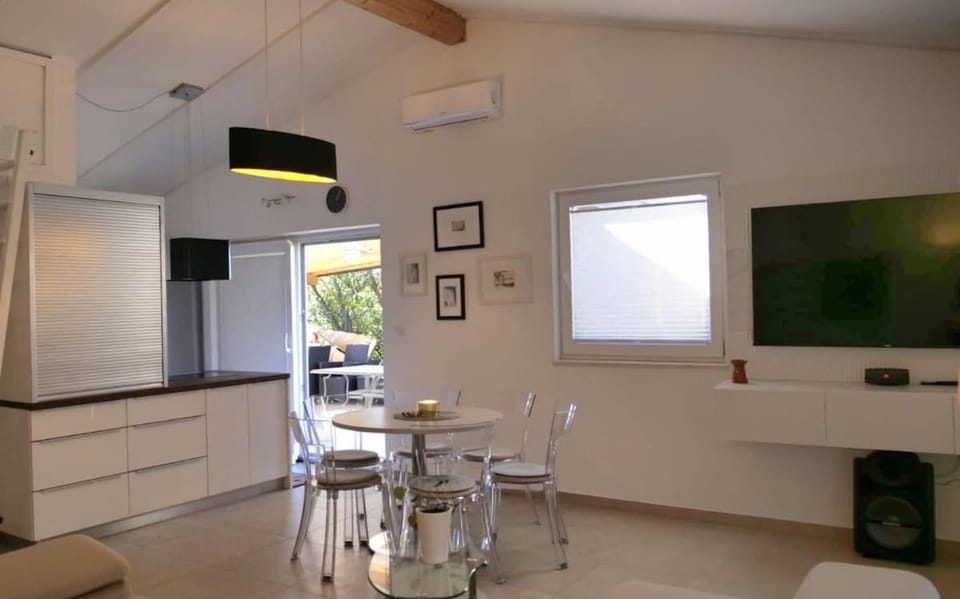 peroj house blue sea Villa in Fažana