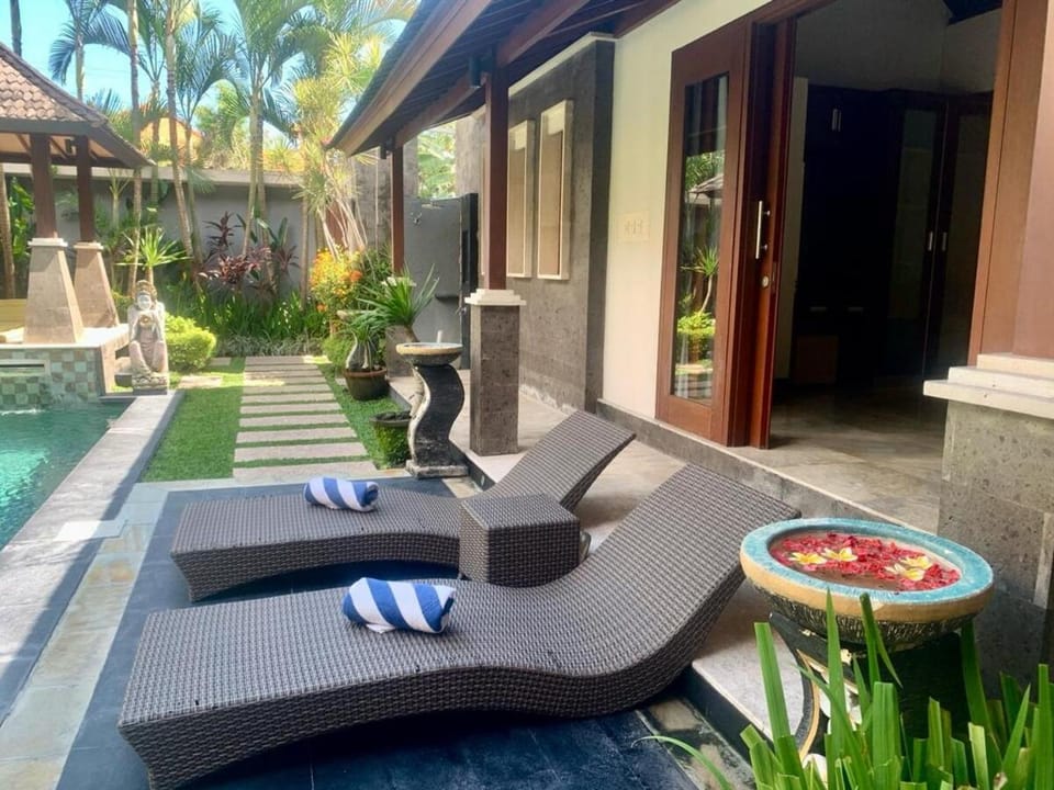Manicured Garden Villa Villa in North Kuta