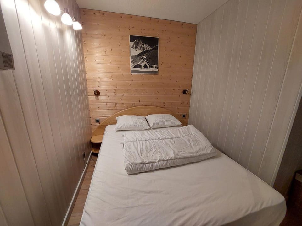Studio calme avec balcon, près des pistes, parking inclus - FR-1-516-222 Apartment in Les Deux Alpes