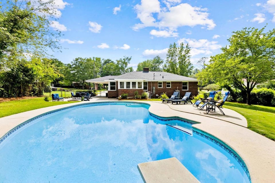 Patio, Activities, Garden, Dining area, Garden view, Pool view, Swimming pool
