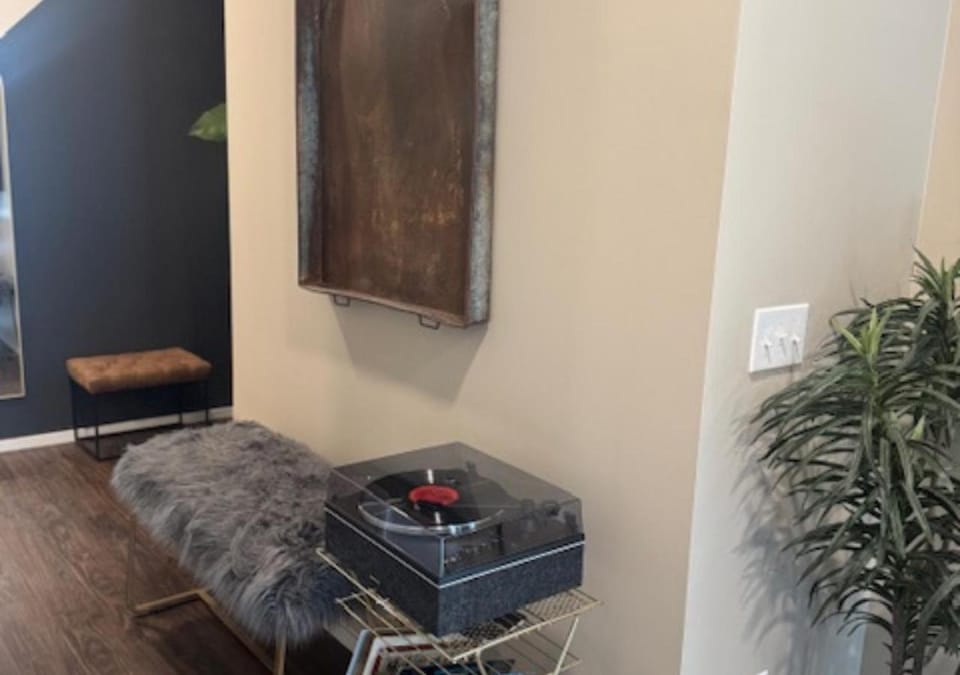 Living room, Decorative detail, Seating area, Entertainment