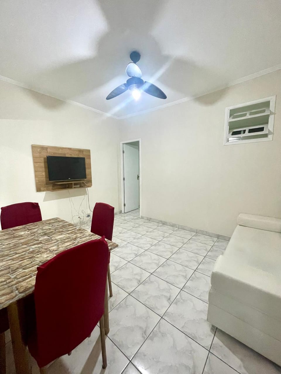 TV and multimedia, Living room, Dining area