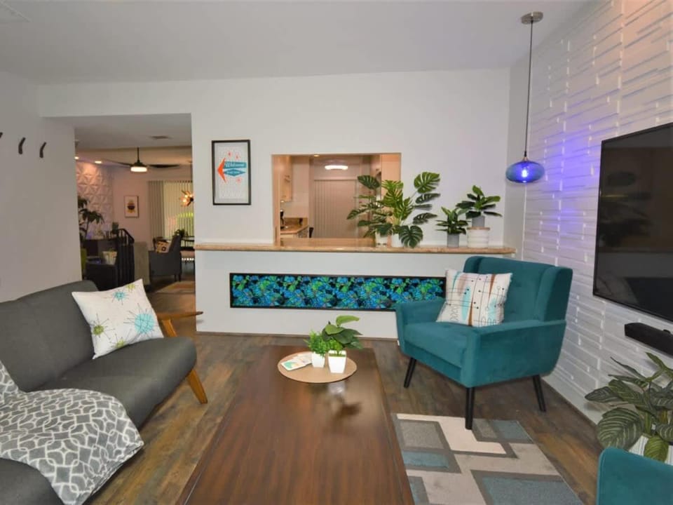 Midtown Mid-Century Hideaway House in Palm Springs