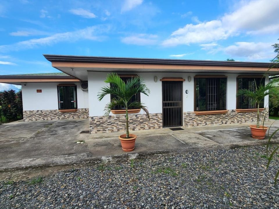 La Fortuna, Fluca House 2 House in Alajuela Province